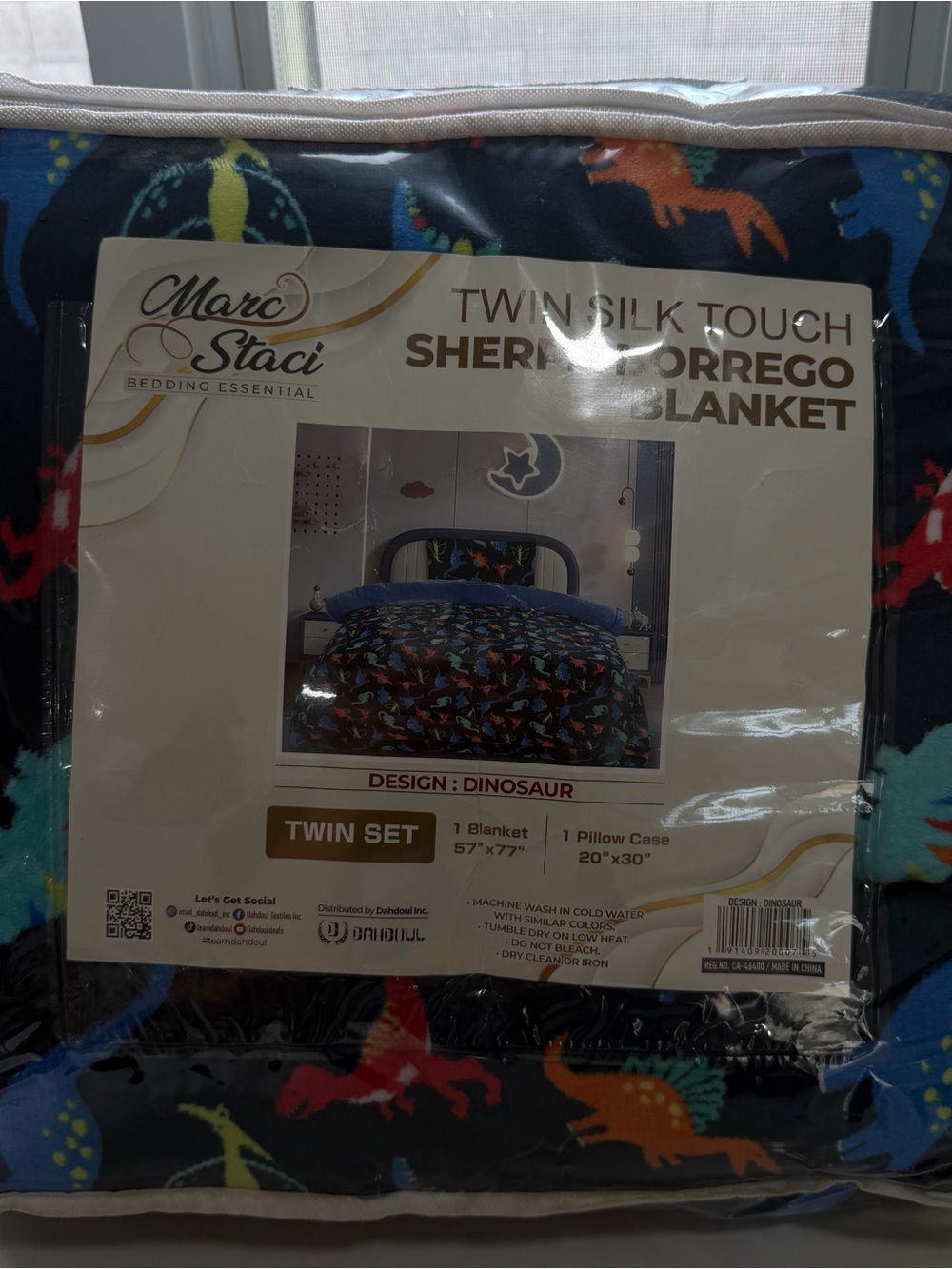 Twin "Dinosaur" Sherpa Blanket